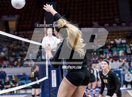 Thumbnail 1 in University vs. Pagosa Springs (CHSAA 3A Playoff) photogallery.