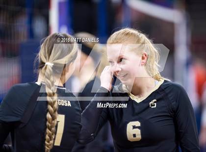Thumbnail 2 in University vs. Pagosa Springs (CHSAA 3A Playoff) photogallery.