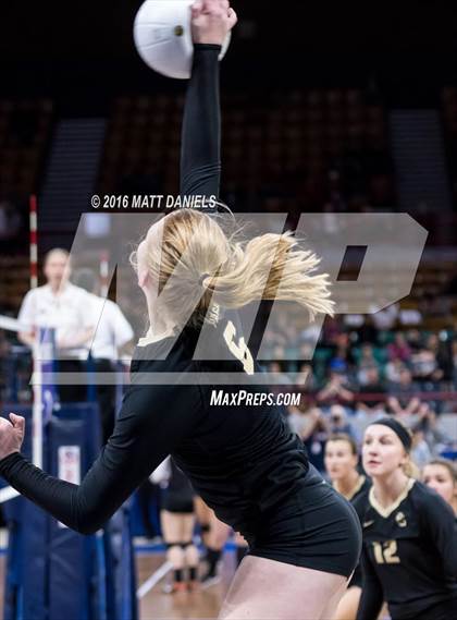 Thumbnail 3 in University vs. Pagosa Springs (CHSAA 3A Playoff) photogallery.