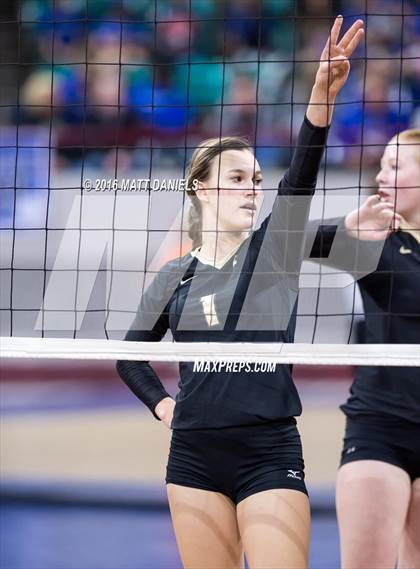 Thumbnail 3 in University vs. Pagosa Springs (CHSAA 3A Playoff) photogallery.