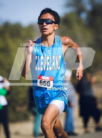 Thumbnail 3 in NMAA District 1-5A Cross Country Meet photogallery.
