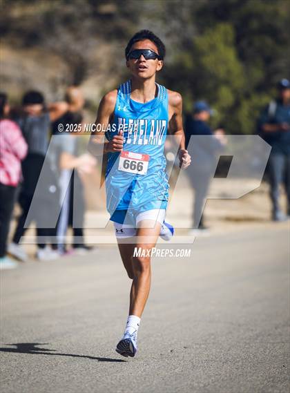 Thumbnail 1 in NMAA District 1-5A Cross Country Meet photogallery.
