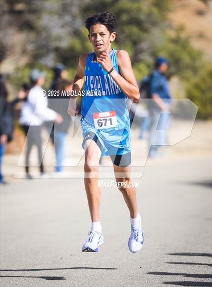 Thumbnail 1 in NMAA District 1-5A Cross Country Meet photogallery.