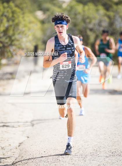 Thumbnail 2 in NMAA District 1-5A Cross Country Meet photogallery.