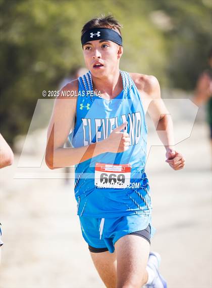 Thumbnail 1 in NMAA District 1-5A Cross Country Meet photogallery.