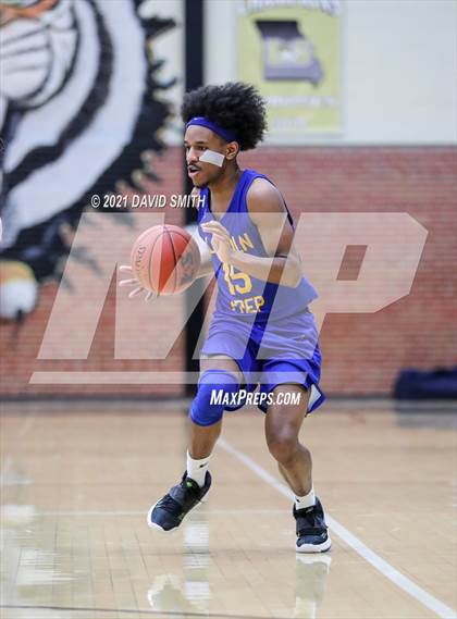 Thumbnail 2 in Lincoln College Prep vs Raytown (Summit Grill Shootout) photogallery.