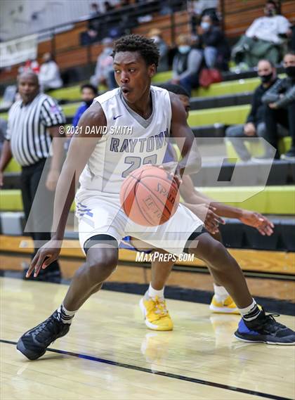 Thumbnail 2 in Lincoln College Prep vs Raytown (Summit Grill Shootout) photogallery.