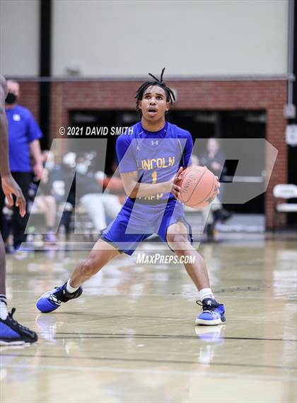 Thumbnail 2 in Lincoln College Prep vs Raytown (Summit Grill Shootout) photogallery.