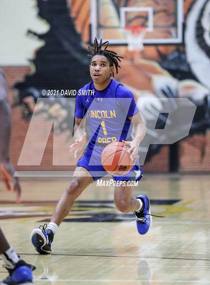 Thumbnail 1 in Lincoln College Prep vs Raytown (Summit Grill Shootout) photogallery.