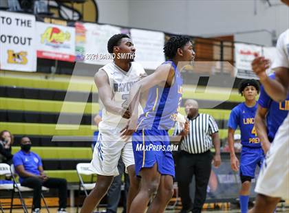 Thumbnail 2 in Lincoln College Prep vs Raytown (Summit Grill Shootout) photogallery.