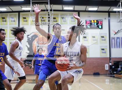 Thumbnail 2 in Lincoln College Prep vs Raytown (Summit Grill Shootout) photogallery.