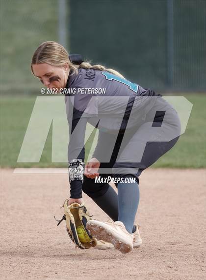 Thumbnail 3 in Uintah @ Farmington photogallery.