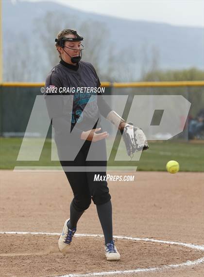 Thumbnail 2 in Uintah @ Farmington photogallery.