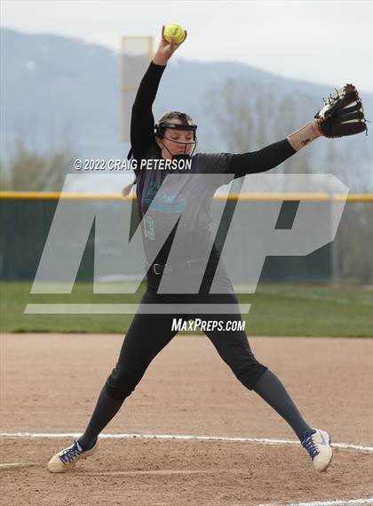 Thumbnail 1 in Uintah @ Farmington photogallery.