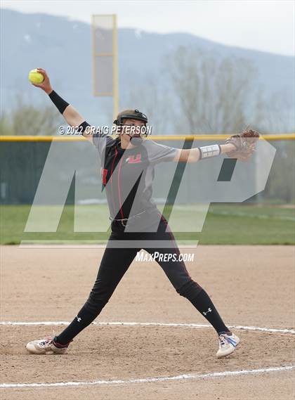Thumbnail 1 in Uintah @ Farmington photogallery.