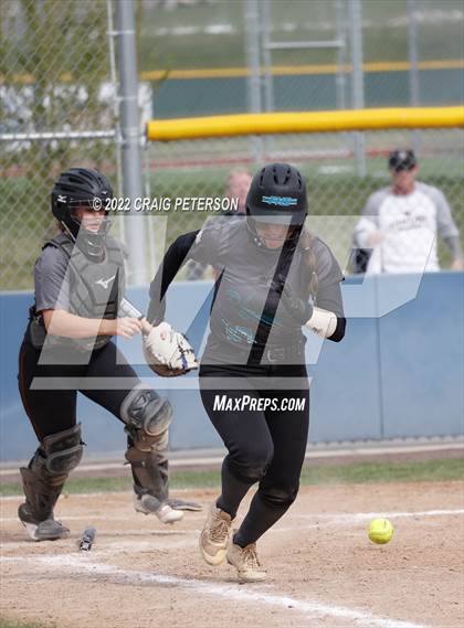 Thumbnail 2 in Uintah @ Farmington photogallery.