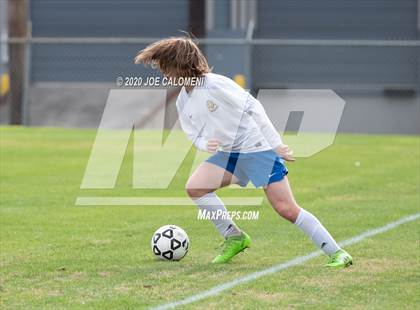 Thumbnail 2 in Lee [Robert E.] vs MacArthur [Douglas] (NEISD Soccer Tournament) photogallery.