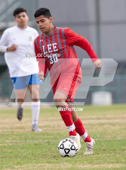 Thumbnail 2 in Lee [Robert E.] vs MacArthur [Douglas] (NEISD Soccer Tournament) photogallery.