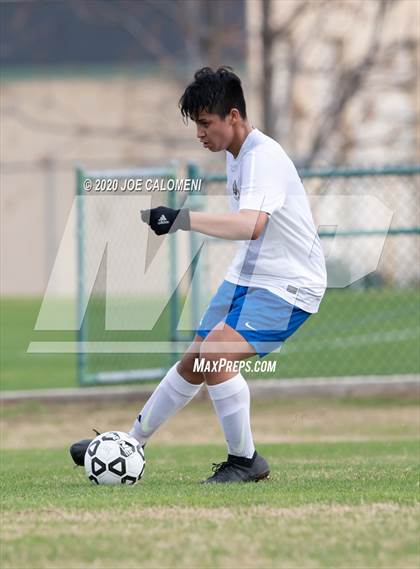 Thumbnail 1 in Lee [Robert E.] vs MacArthur [Douglas] (NEISD Soccer Tournament) photogallery.
