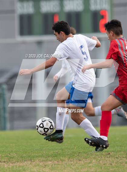 Thumbnail 1 in Lee [Robert E.] vs MacArthur [Douglas] (NEISD Soccer Tournament) photogallery.