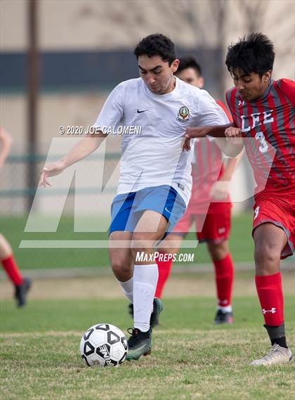 Thumbnail 3 in Lee [Robert E.] vs MacArthur [Douglas] (NEISD Soccer Tournament) photogallery.