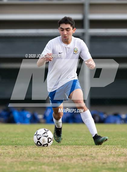 Thumbnail 3 in Lee [Robert E.] vs MacArthur [Douglas] (NEISD Soccer Tournament) photogallery.