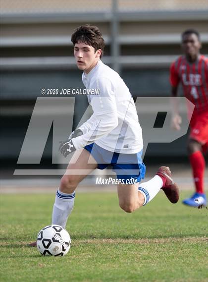 Thumbnail 1 in Lee [Robert E.] vs MacArthur [Douglas] (NEISD Soccer Tournament) photogallery.
