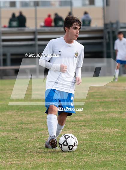 Thumbnail 1 in Lee [Robert E.] vs MacArthur [Douglas] (NEISD Soccer Tournament) photogallery.