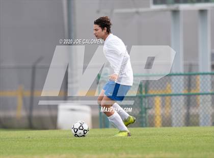 Thumbnail 1 in Lee [Robert E.] vs MacArthur [Douglas] (NEISD Soccer Tournament) photogallery.