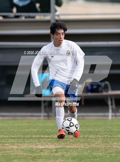 Thumbnail 1 in Lee [Robert E.] vs MacArthur [Douglas] (NEISD Soccer Tournament) photogallery.