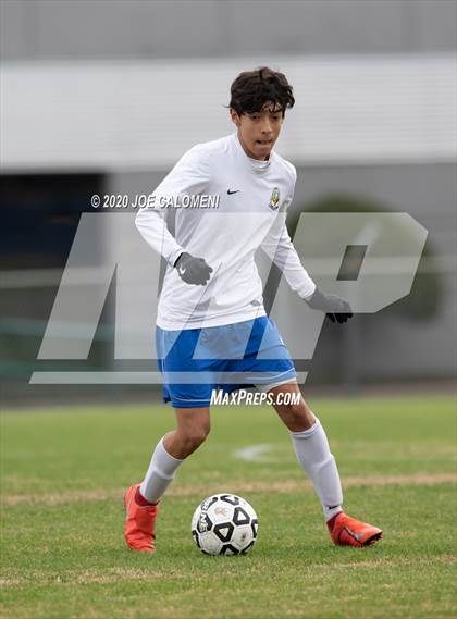 Thumbnail 3 in Lee [Robert E.] vs MacArthur [Douglas] (NEISD Soccer Tournament) photogallery.