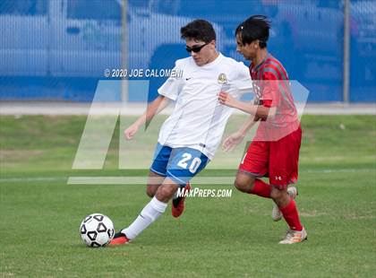 Thumbnail 1 in Lee [Robert E.] vs MacArthur [Douglas] (NEISD Soccer Tournament) photogallery.