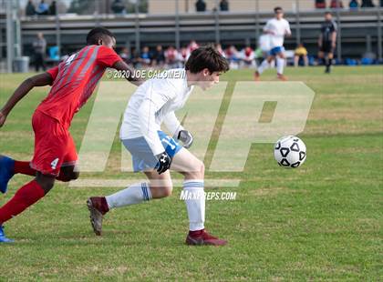 Thumbnail 1 in Lee [Robert E.] vs MacArthur [Douglas] (NEISD Soccer Tournament) photogallery.
