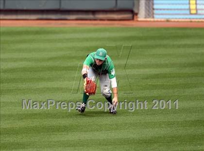 Thumbnail 2 in Brenham vs. Round Rock (Rock Hardball Classic) photogallery.