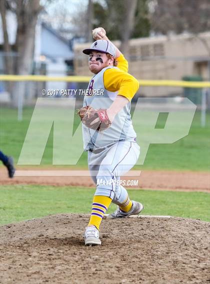 Thumbnail 1 in Burns vs. New Plymouth (Treasure Valley Invitational) photogallery.