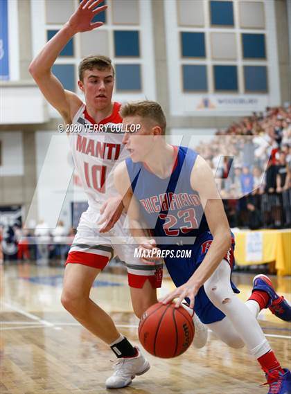Thumbnail 1 in Richfield vs. Manti (UHSAA 3A Championship) photogallery.