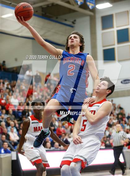 Thumbnail 1 in Richfield vs. Manti (UHSAA 3A Championship) photogallery.
