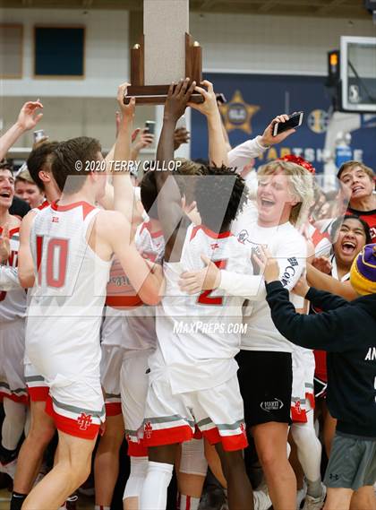 Thumbnail 3 in Richfield vs. Manti (UHSAA 3A Championship) photogallery.