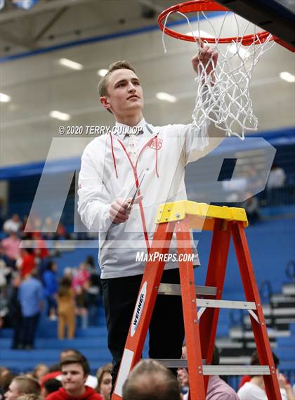 Thumbnail 1 in Richfield vs. Manti (UHSAA 3A Championship) photogallery.