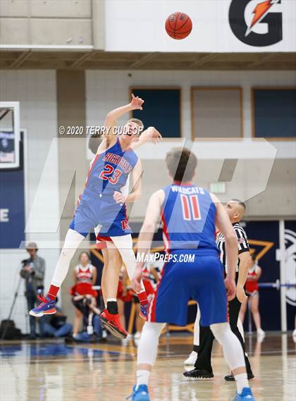 Thumbnail 1 in Richfield vs. Manti (UHSAA 3A Championship) photogallery.