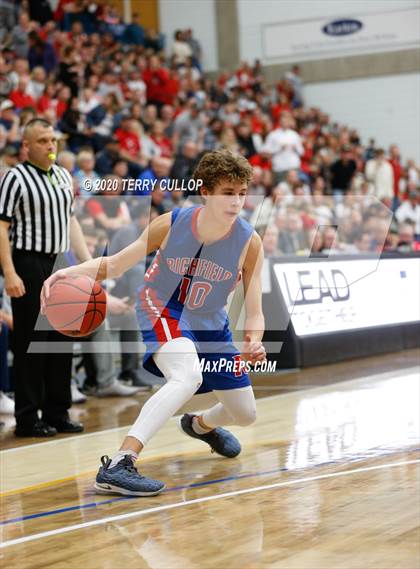 Thumbnail 1 in Richfield vs. Manti (UHSAA 3A Championship) photogallery.
