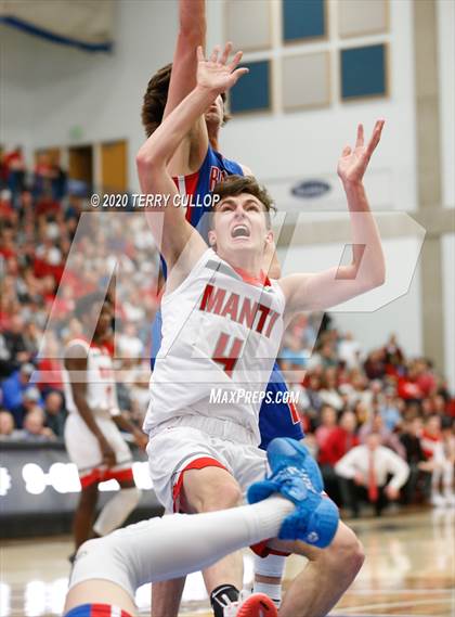 Thumbnail 2 in Richfield vs. Manti (UHSAA 3A Championship) photogallery.