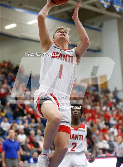 Thumbnail 1 in Richfield vs. Manti (UHSAA 3A Championship) photogallery.