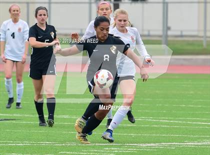 Thumbnail 1 in California vs. Clovis West photogallery.