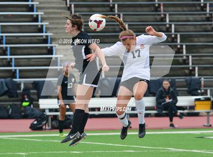Thumbnail 2 in California vs. Clovis West photogallery.