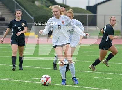 Thumbnail 2 in California vs. Clovis West photogallery.