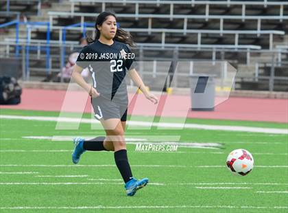 Thumbnail 1 in California vs. Clovis West photogallery.