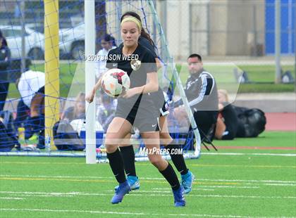 Thumbnail 1 in California vs. Clovis West photogallery.