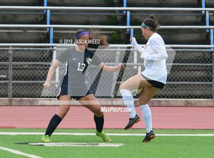 Thumbnail 3 in California vs. Clovis West photogallery.