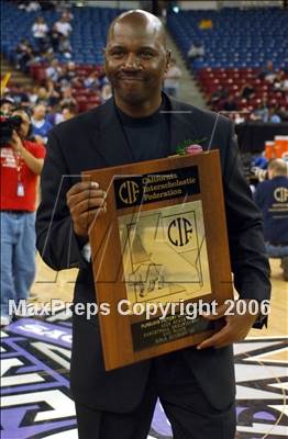 Thumbnail 1 in Bishop Amat vs. Sacramento (CIF State D3 Final) photogallery.